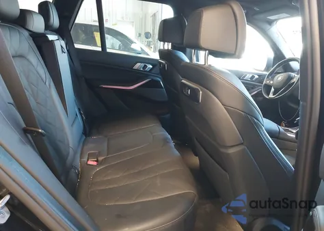 2025 BMW X5 xDrive40I из США, поврежденный, VIN 5UX23EU01S9Z23429